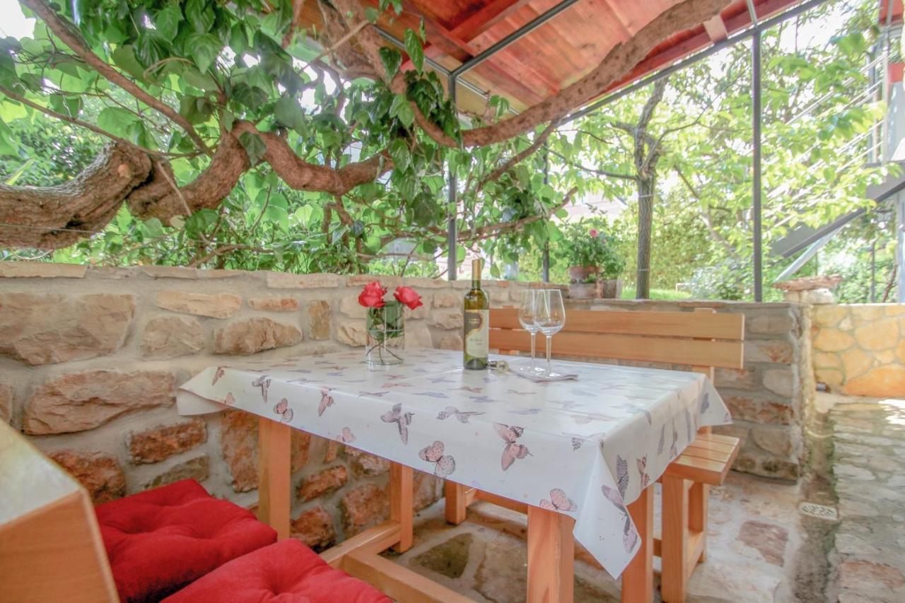 Carla Guest House Novigrad  Bagian luar foto