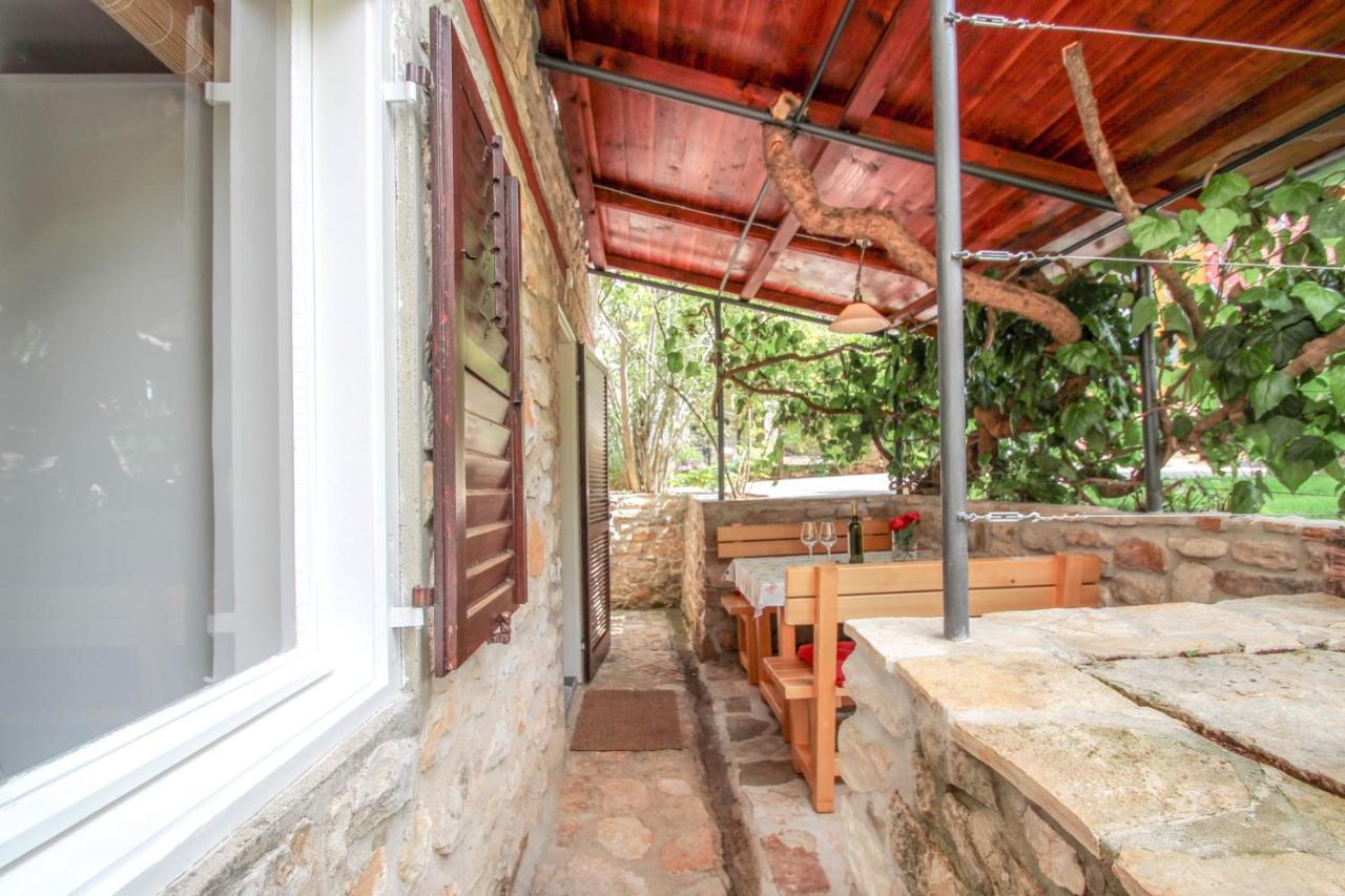 Carla Guest House Novigrad  Bagian luar foto