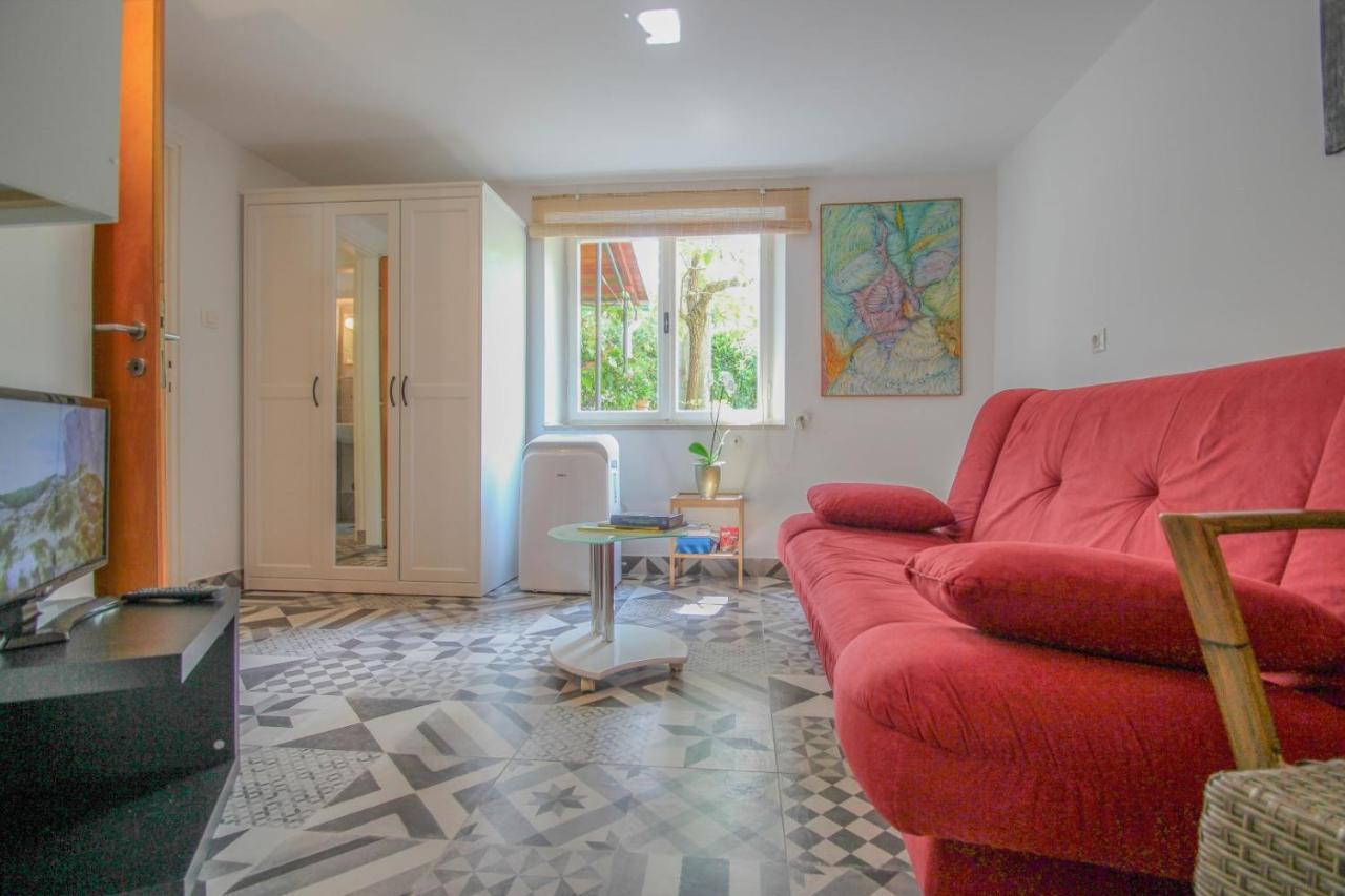 Carla Guest House Novigrad  Bagian luar foto