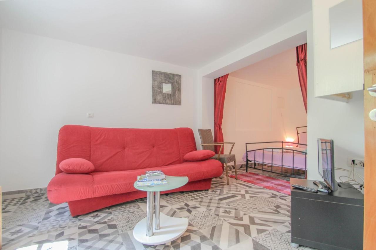 Carla Guest House Novigrad  Bagian luar foto