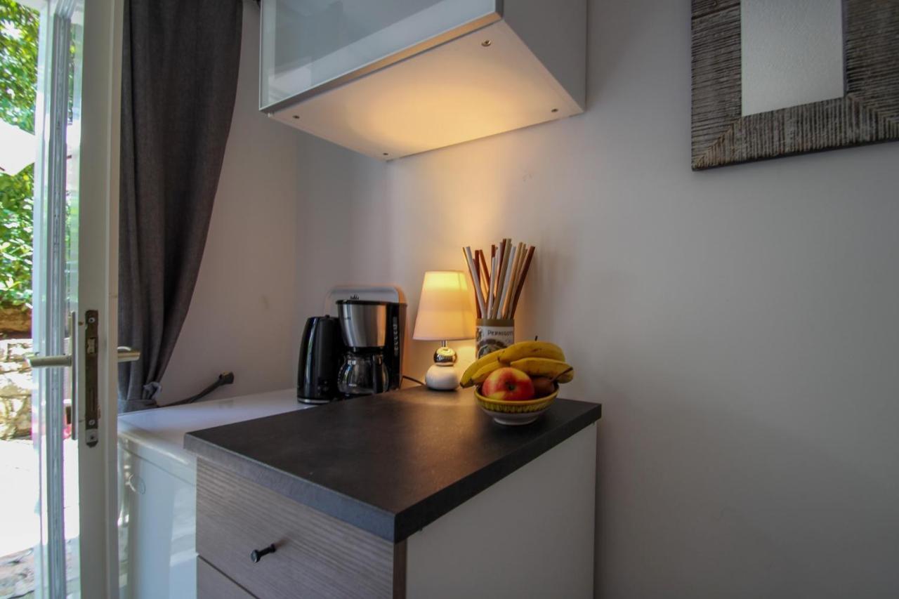 Carla Guest House Novigrad  Bagian luar foto