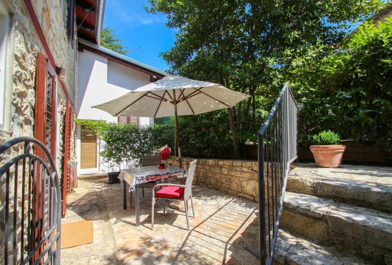 Carla Guest House Novigrad  Bagian luar foto